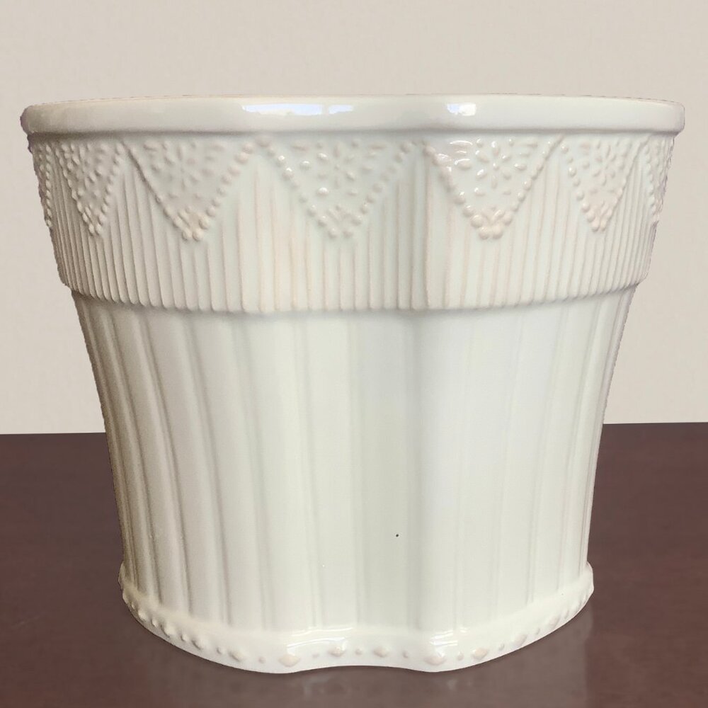 EUC Harry & David Bone Colored Ceramic Planter - Picture 5 of 9